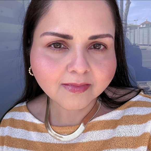 Meet the Posher Other - Meet your Posher, Savi